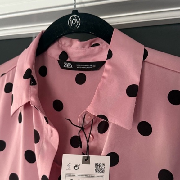 Zara Blush Pink Blouse with Black Polka Dots - Picture 4 of 8